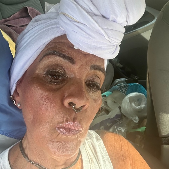 Meet your Posher, Lisa - Picture 4 of 6